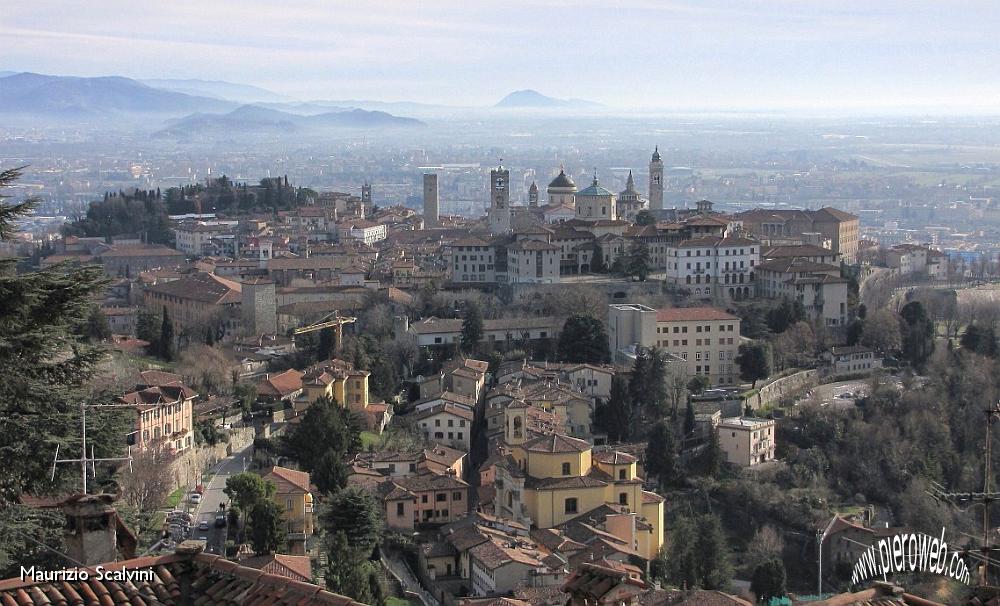 43 Dalla terrazza della Funicolare. Città Alta.JPG